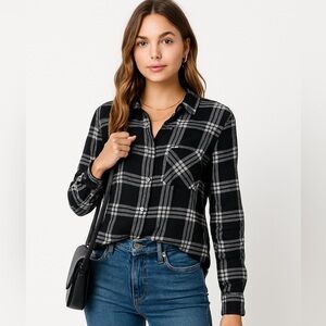 Rails Hunter Plaid Button Down Shirt – Black Sky Ivory
Size:Medium